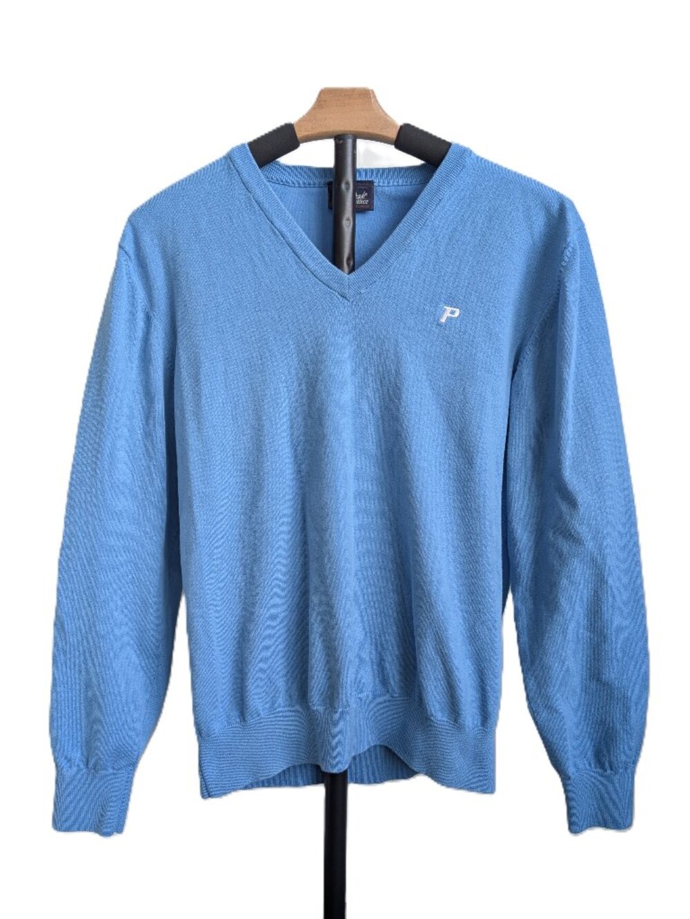 PEAK PERFORMANCE V-Neck Sweater | Large